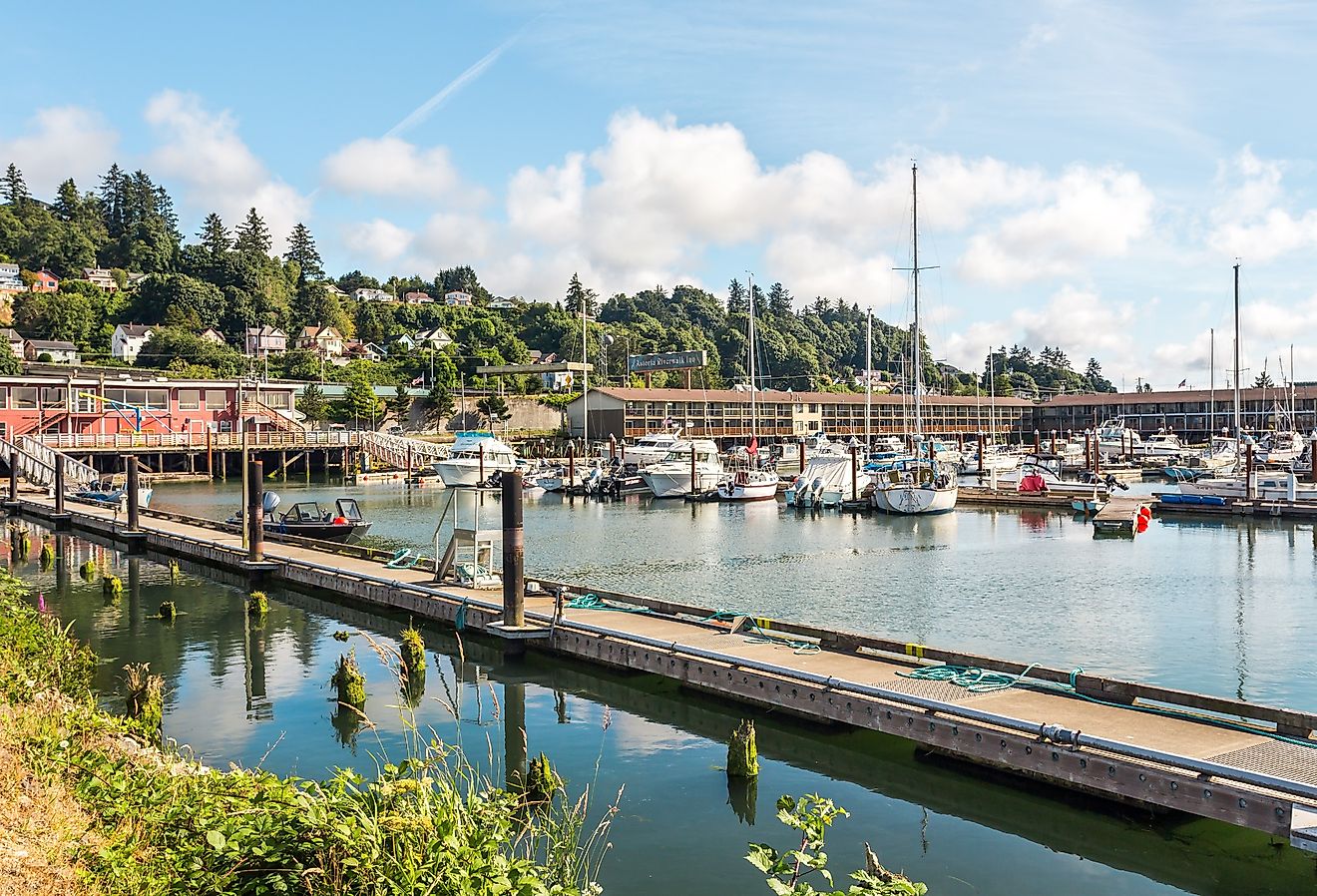 Boat pier near the Riverwalk Inn, Astoria, Oregon. Image credit Victoria Ditkovsly via Shutterstock