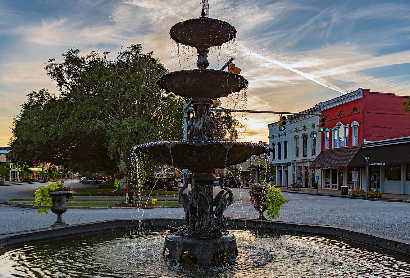 MacMonnie's Fountain in downtown Eufaula, Alabama. Image credit JNix via Shutterstock