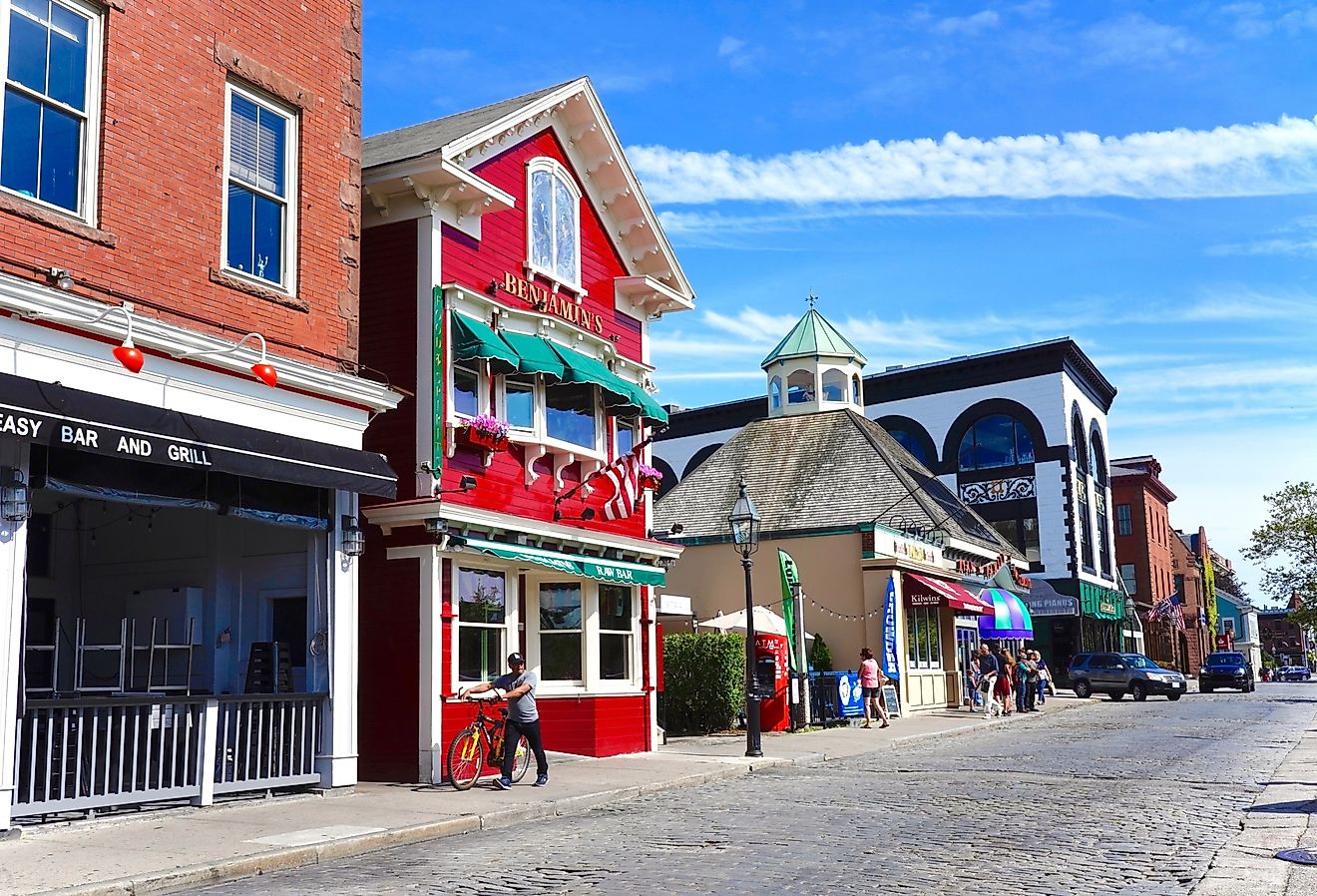 Historic Thames Street is home to many of Newport's landmark restaurants and shops which attract thousands of visitors from around the world each season. Image credit George Wirt via Shutterstock.