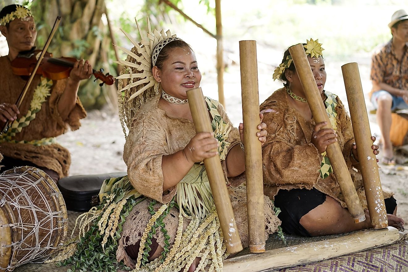 essay cultural traditions in malaysia
