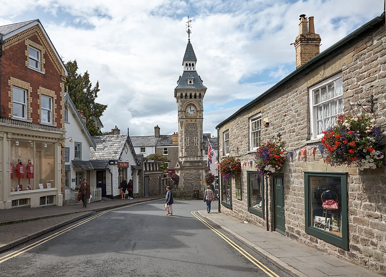 Street view in Hay-on-Wye in Powys, Wales. Editorial credit: abcbritain / Shutterstock.com