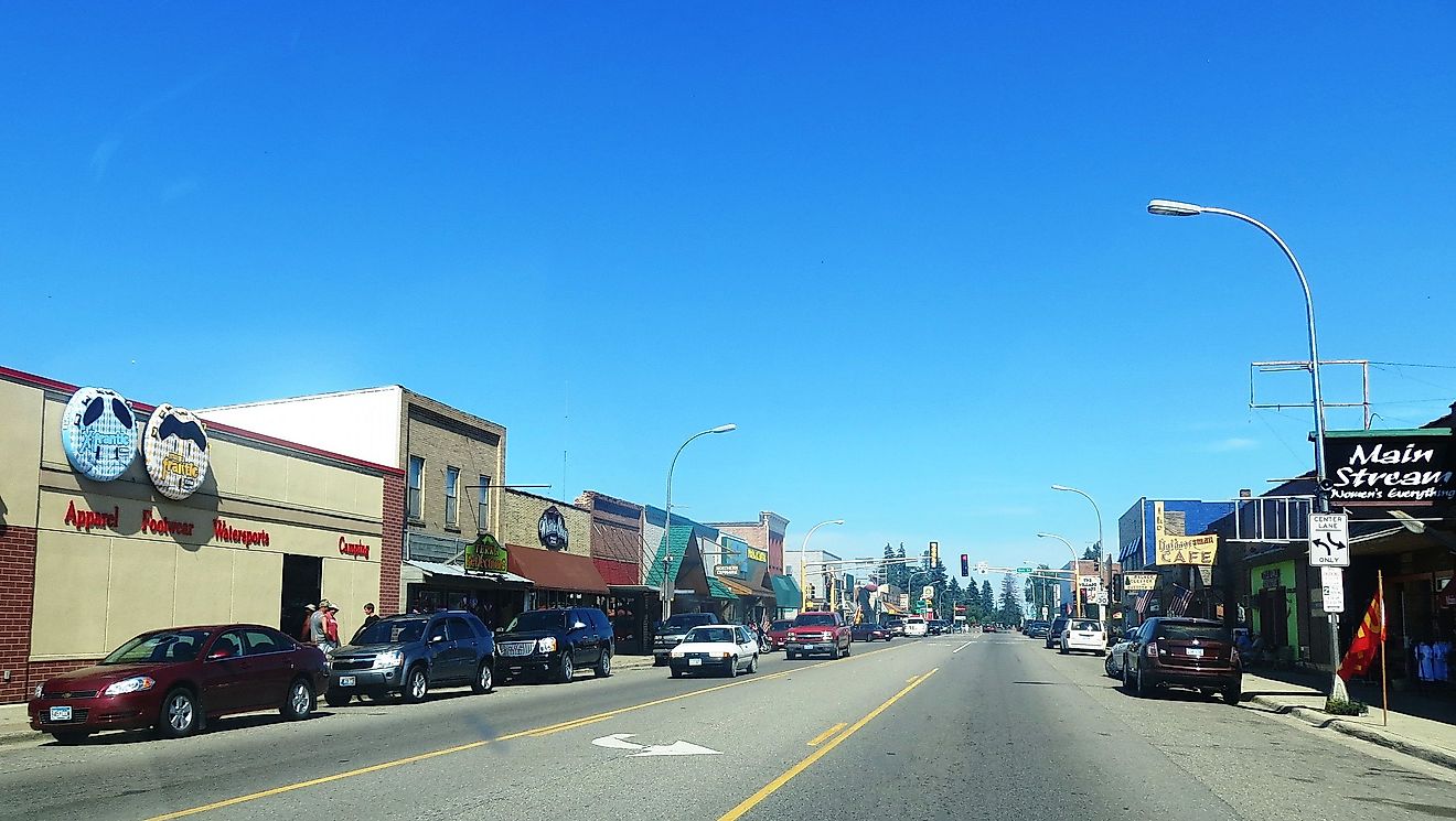 Downtown Walker, Minnesota. Image credit: Bjoertvedt via Wikimedia Commons.