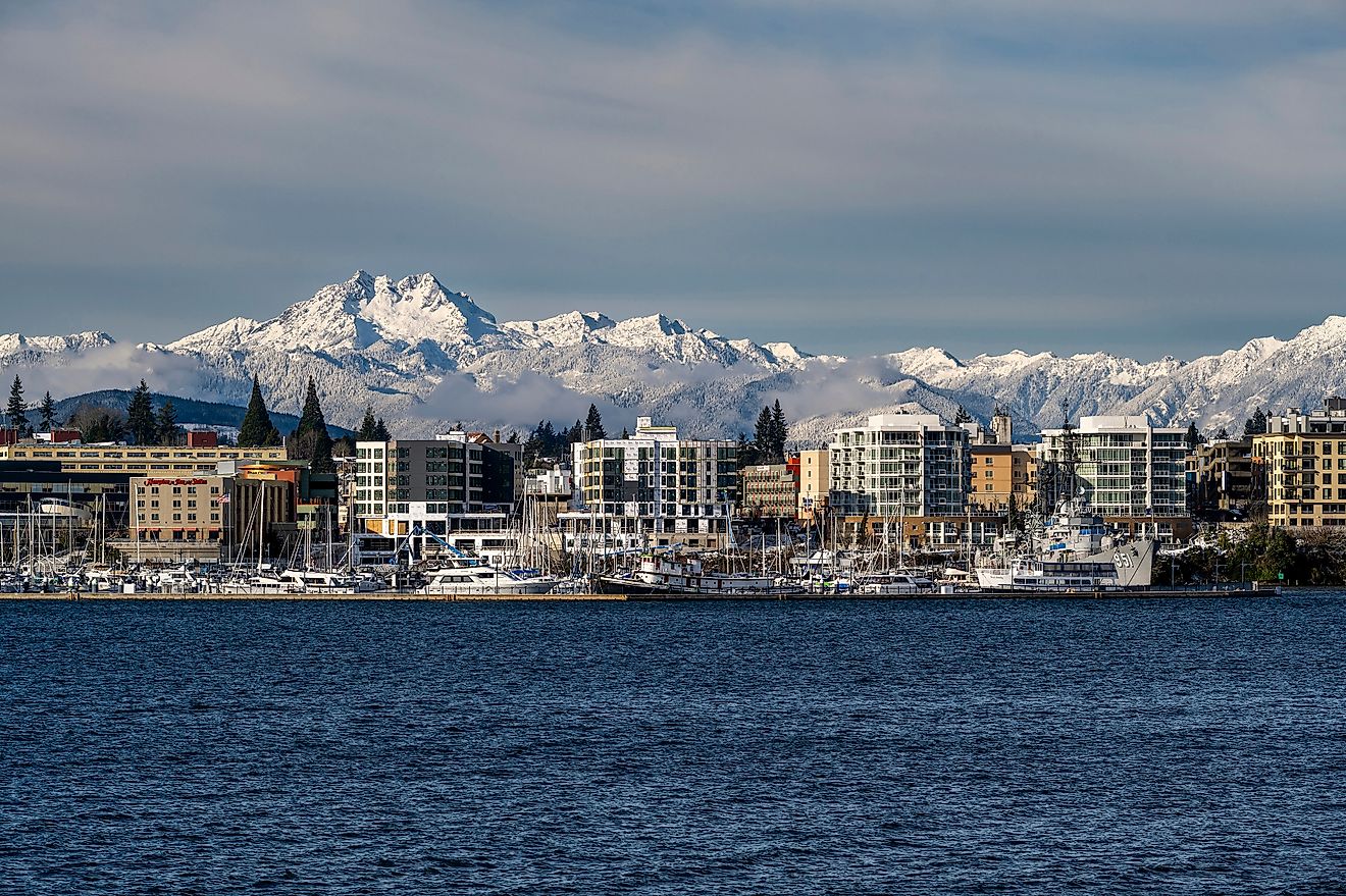 Bremerton, Washington. Editorial credit: Stefano Politi Markovina / Shutterstock.com