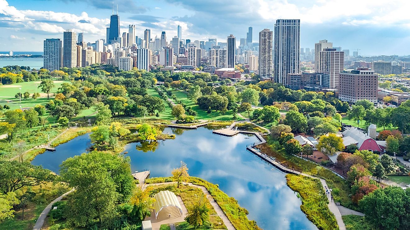 Aerial view of Chicago skyline. 