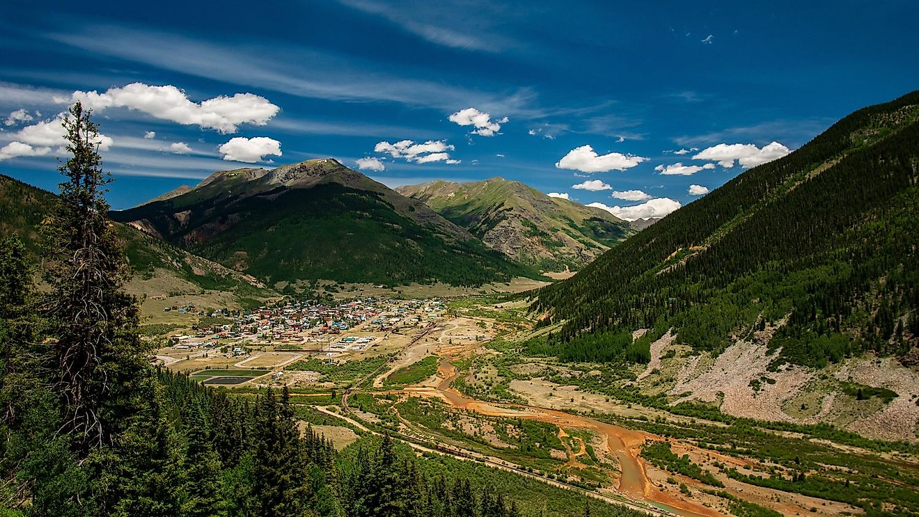 Silverton, Colorado in the summer. Image credit: Roberto F Simbana via Shutterstock