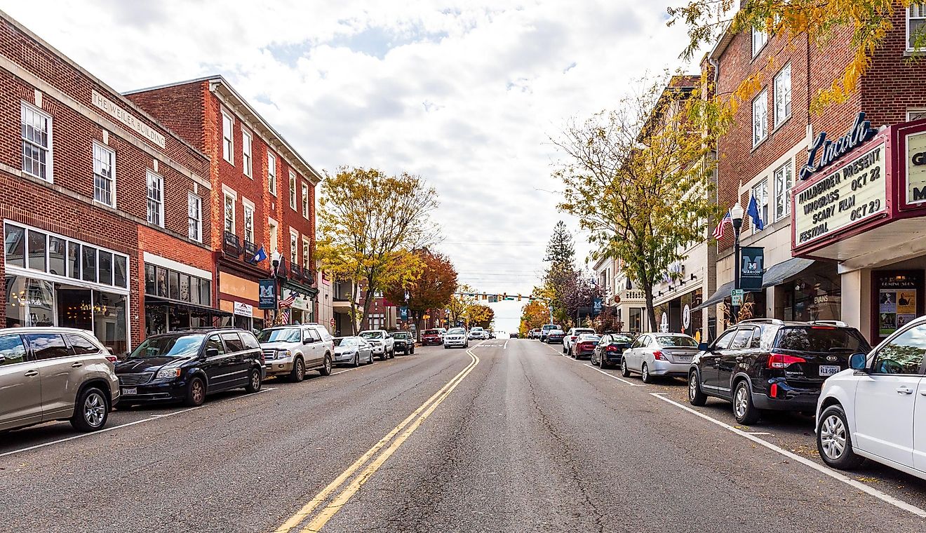 Wide-angle view of Main street, buildings and street. Lincoln Theater on right. marion virginia