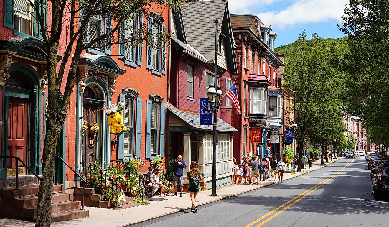 View of the historic town of Jim Thorpe (formerly Mauch Chunk) in the Lehigh Valley in Carbon County, Pennsylvania, United States. Editorial credit: EQRoy / Shutterstock.com