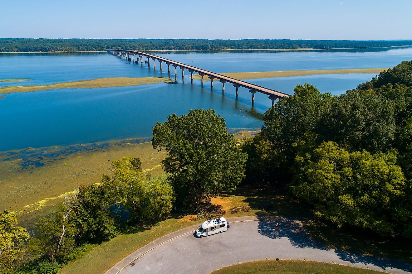 John Coffee Memorial Bridge along the Natchez Trace Parkway in Mississippi . Editorial credit: Dennis MacDonald / Shutterstock.com.