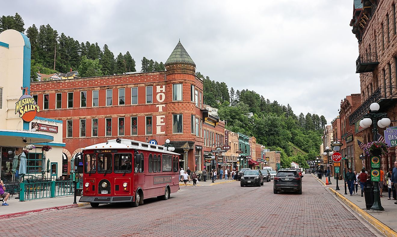 Street view of downtown Deadwood, South Dakota. Editorial credit: Bo Shen / Shutterstock.com