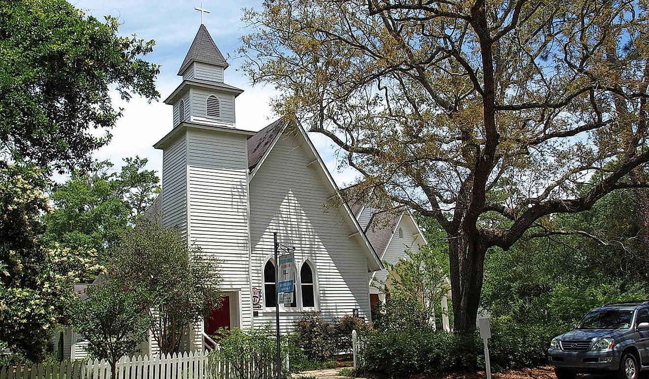 St. Paul's Episcopal in Magnolia Springs. Image credit: Chris Pruitt via Wikimedia Commons.