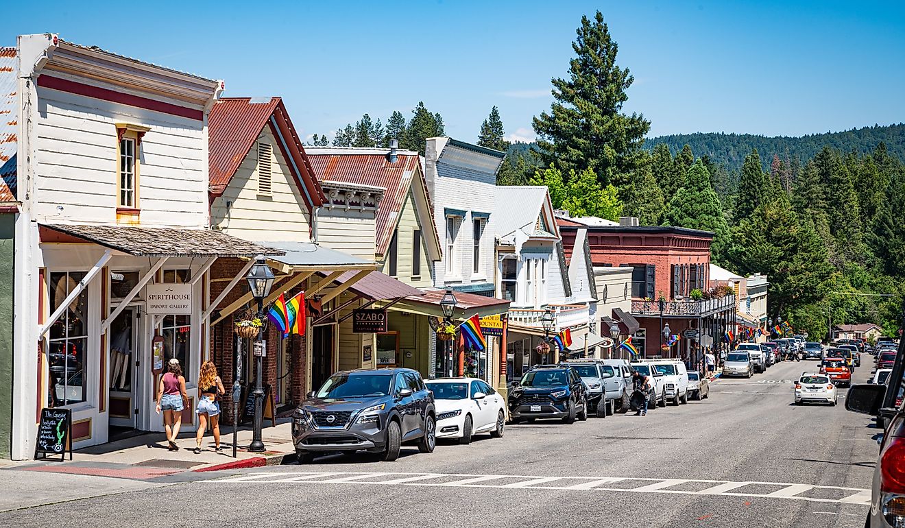 Photo of the shops and eateries along Broad Street in Nevada City. Editorial credit: Chris Allan / Shutterstock.com