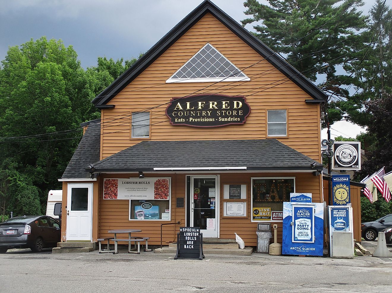 Alfred Country Store in Alfred, Maine