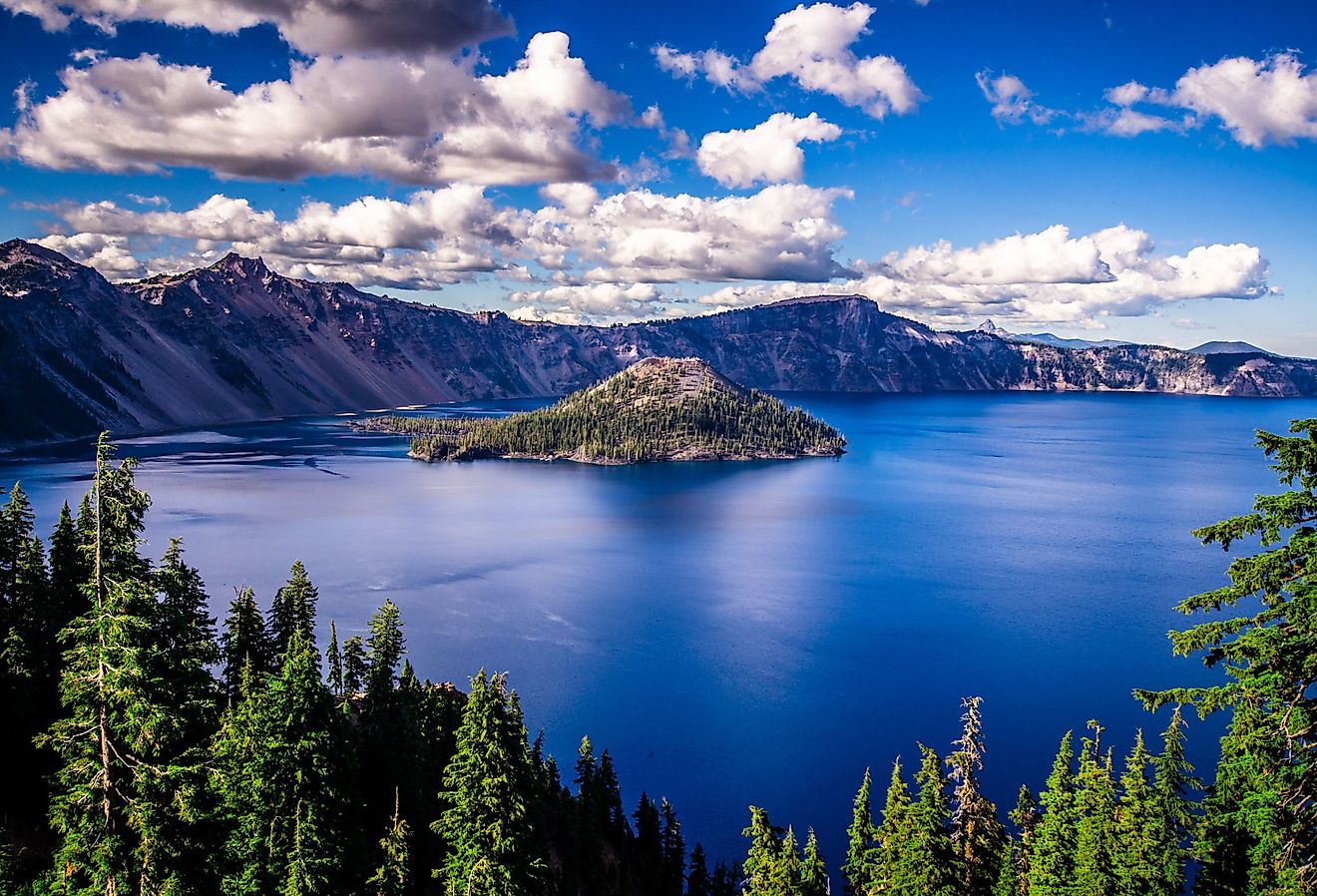 Crater Lake National Park, Oregon. Image credit Pung via Shutterstock.
