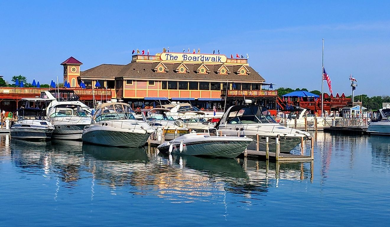 Harbor in Put-in-Bay, Ohio. Image credit LukeandKarla.Travel via Shutterstock