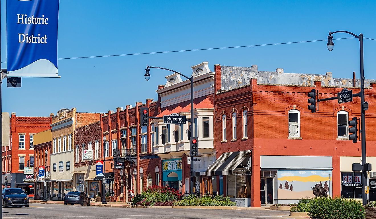 Sunny exterior view of the Ponca City cityscape. Editorial credit: Kit Leong / Shutterstock.com