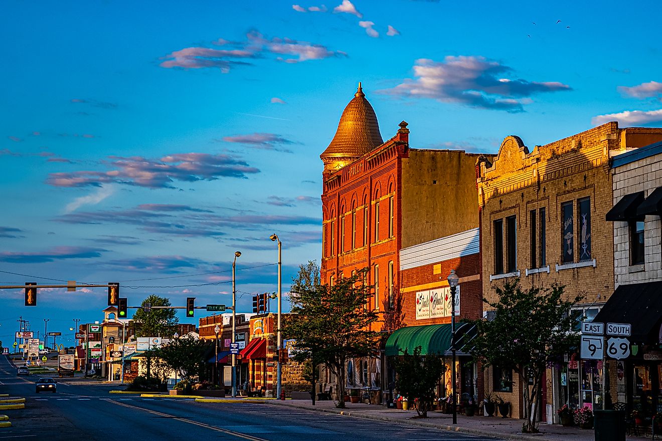 Street view of historic downtown Eufaula, Oklahoma. Image credit: City of Eufaula, Wikimedia. 