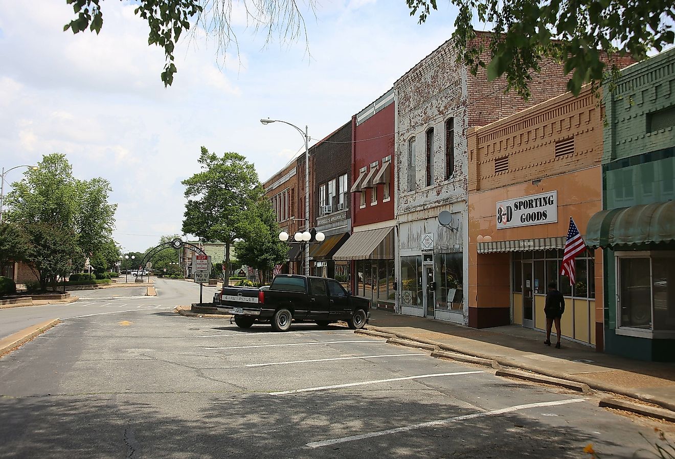 Main Street in Blytheville, Arkansas. Image credit Paul Sableman, CC BY 2.0 <https://creativecommons.org/licenses/by/2.0>, via Wikimedia Commons