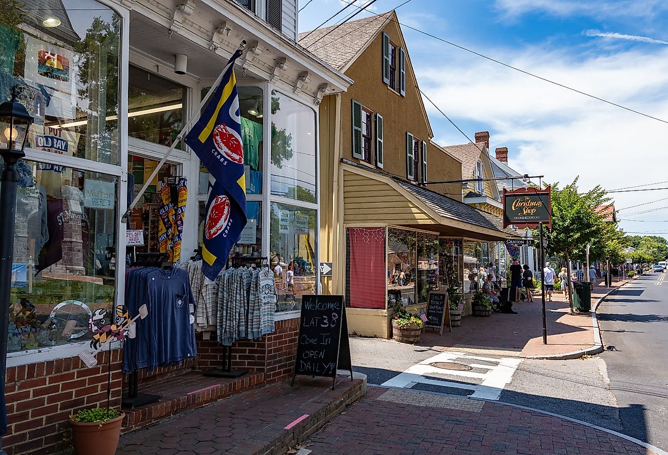 Downtown street in St. Michaels, Maryland in the summer. Image credit Chris Ferrara via Shutterstock