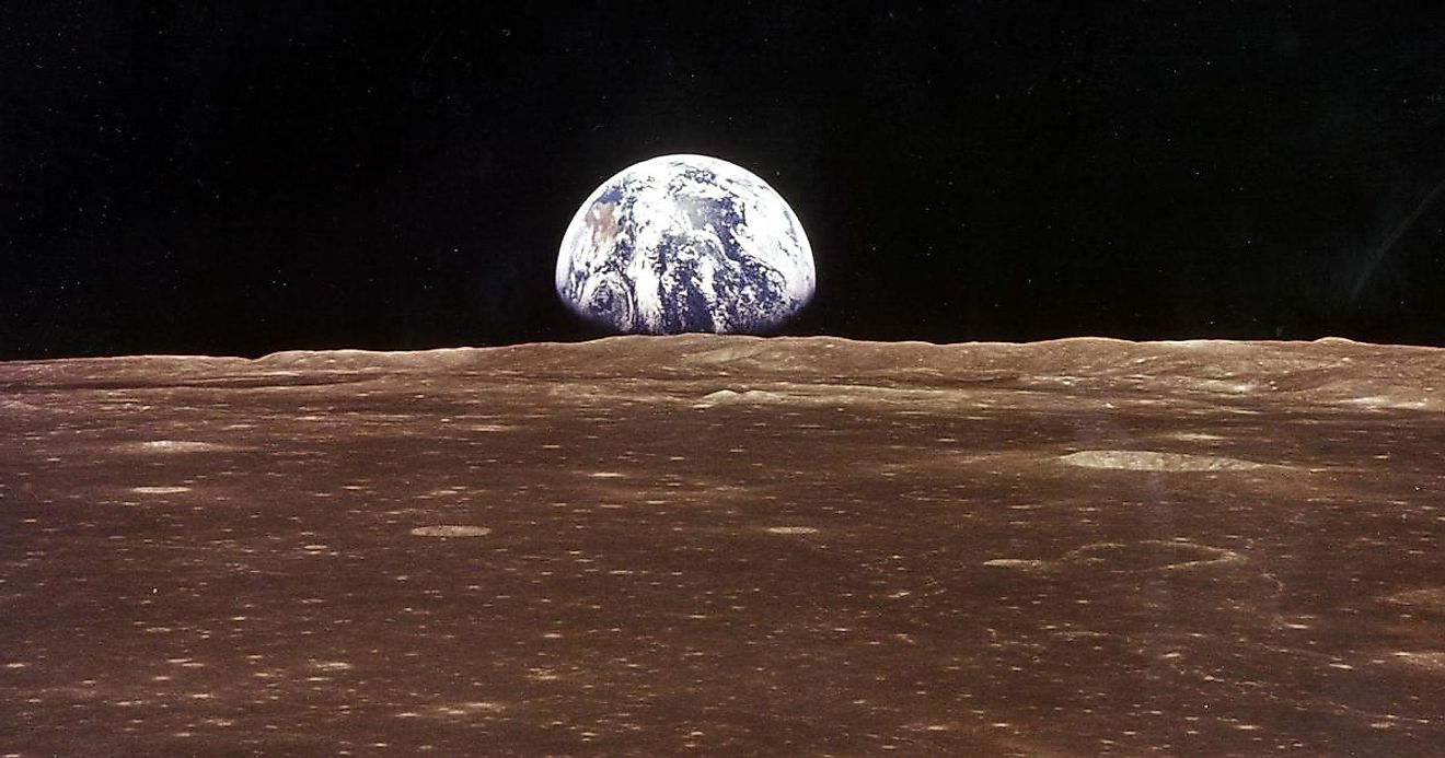 Earth rising over the surface of the moon. Image credit: NASA