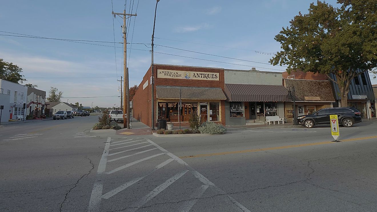 View of businesses lined along a street in Jenks, Oklahoma. Editorial credit: 4kclips / Shutterstock.com