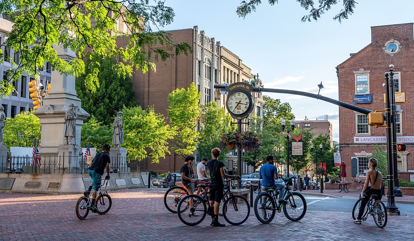 Group of cyclists in Lancaster, PA. Image credit CEW via Shutterstock.