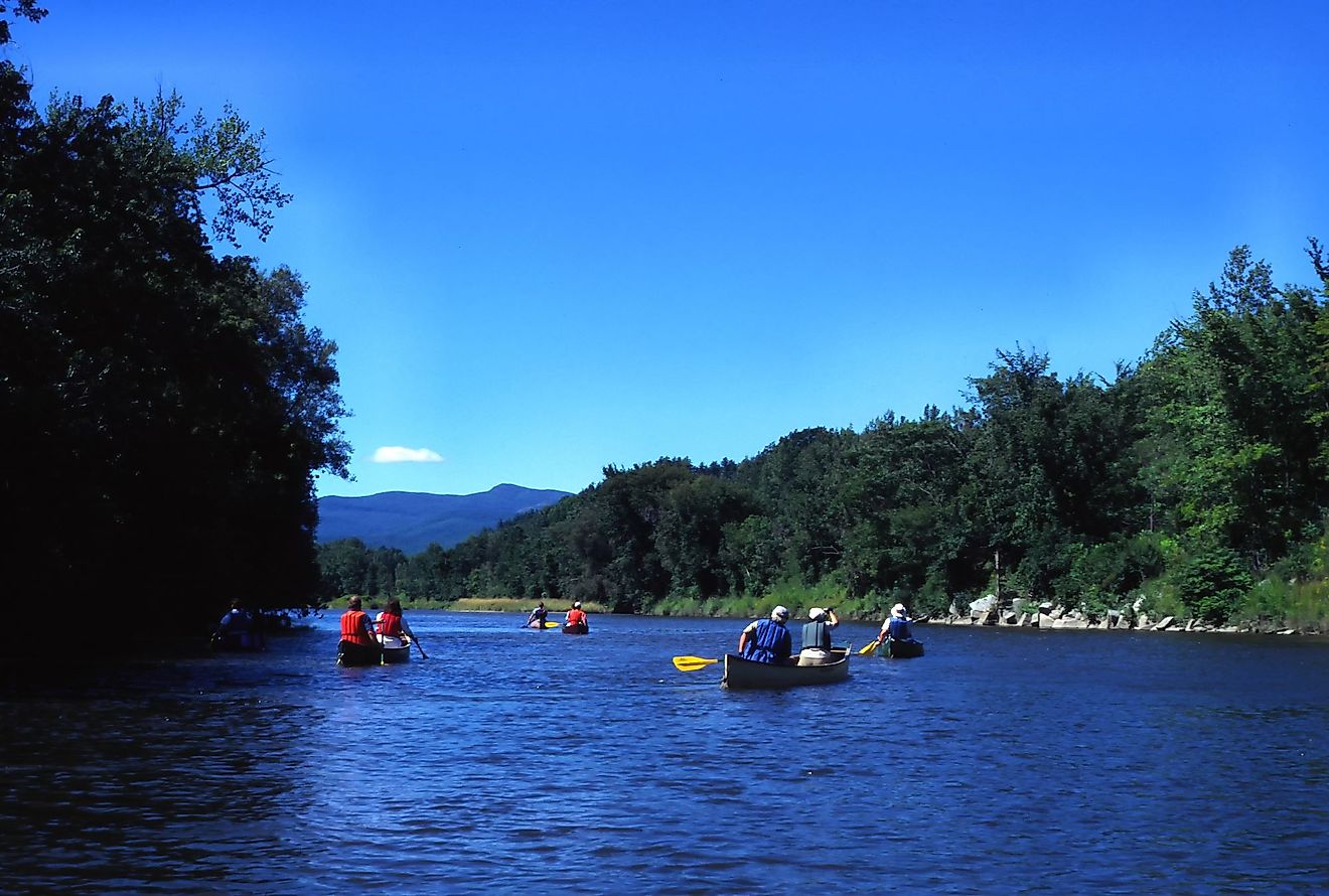 Canoeing the Winooski River in Vermont. Editorial credit: Malachi Jacobs / Shutterstock.com