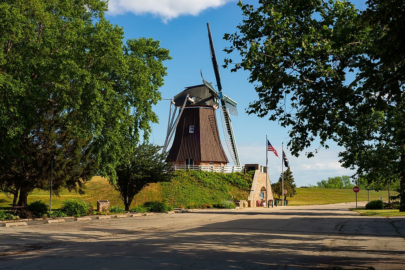 The De Immigrant Windmill on the historic Lincoln Highway in Fulton, Illinois. Editorial credit: Eddie J. Rodriquez / Shutterstock.com.