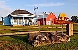 A farmhouse near Carthage, Missouri. Editorial credit: BD Images / Shutterstock.com