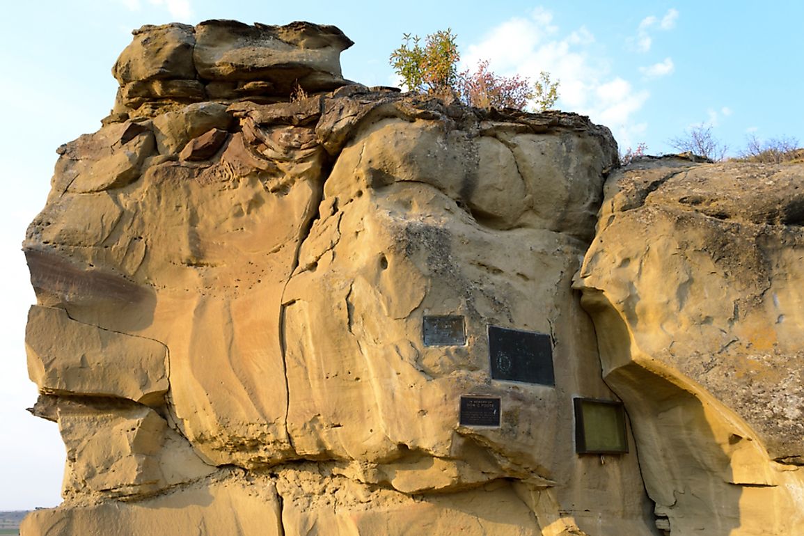 Pompeys Pillar - Unique Places in North America - WorldAtlas