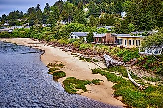 The charming town of Yachats, Oregon.