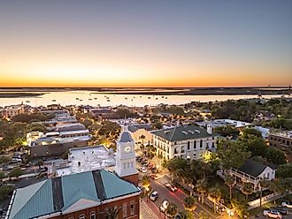 The historic downtown cityscape of Fernandina Beach, Florida.