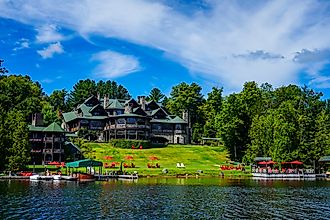 Lake Placid Lodge along the coast of Lake Placid in New York State. Editorial credit: Leonard Zhukovsky / Shutterstock.com