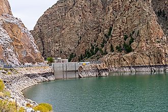 The Buffalo Bill Dam and Visitor Center during fall in Cody, Wyoming.