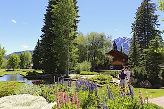 Artist working on a painting in Sun Valley, Idaho