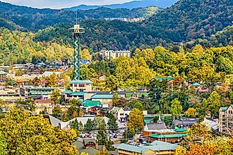 Gatlinburg, Tennessee, US, townscape in the Smoky Mountains.