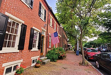 Row homes in New Castle, Delaware. Image credit Khairil Azhar Junos via Shutterstock