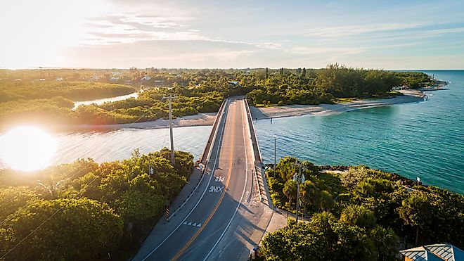  Bridge connecting Sanibel Island to Captiva Island. Editorial credit: Noah Densmore / Shutterstock.com