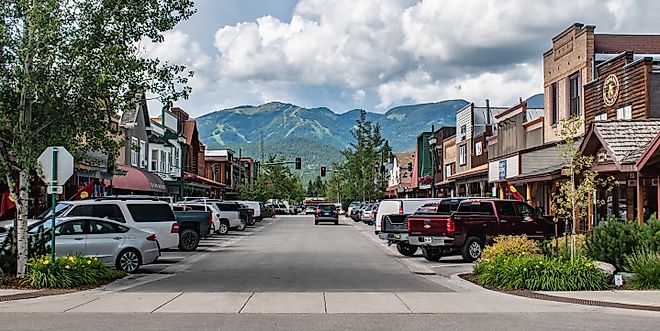 Whitefish, Montana: Main Street retains a small-town charm, popular with tourists year-round. Editorial credit: Beeldtype / Shutterstock.com