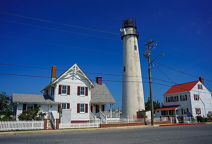 Fenwick Island Lighthouse in Delaware. Image credit George Sheldon via Shutterstock