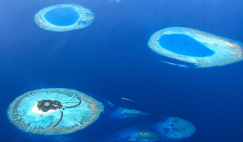 What Is An Atoll? - WorldAtlas.com