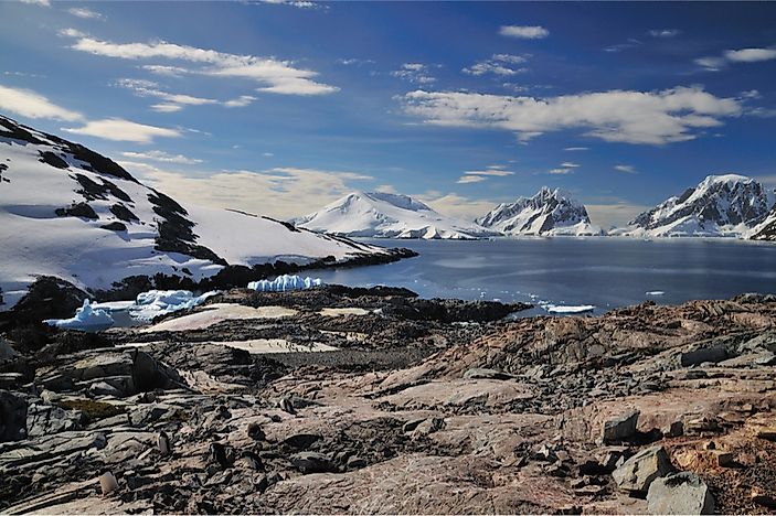 The 10 Largest Antarctic Islands - WorldAtlas.com