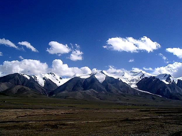 Kunlun Mountain Range China WorldAtlas Com   Cordillere Du Kunlun 