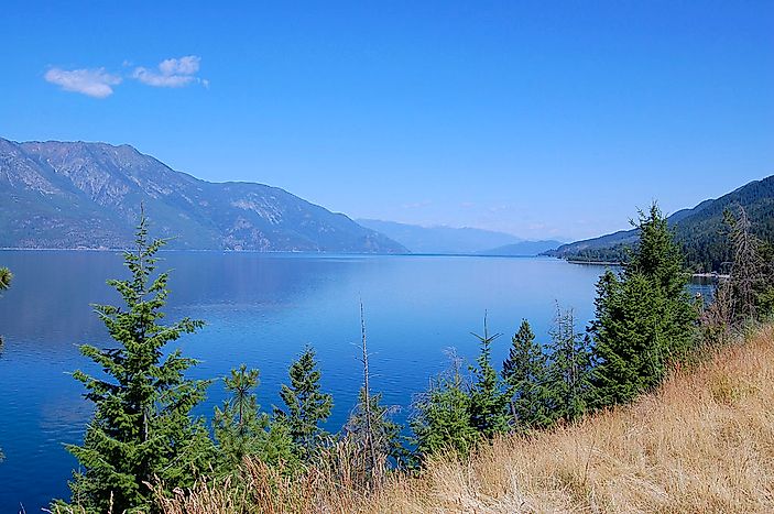 The Biggest Lakes In British Columbia - WorldAtlas.com