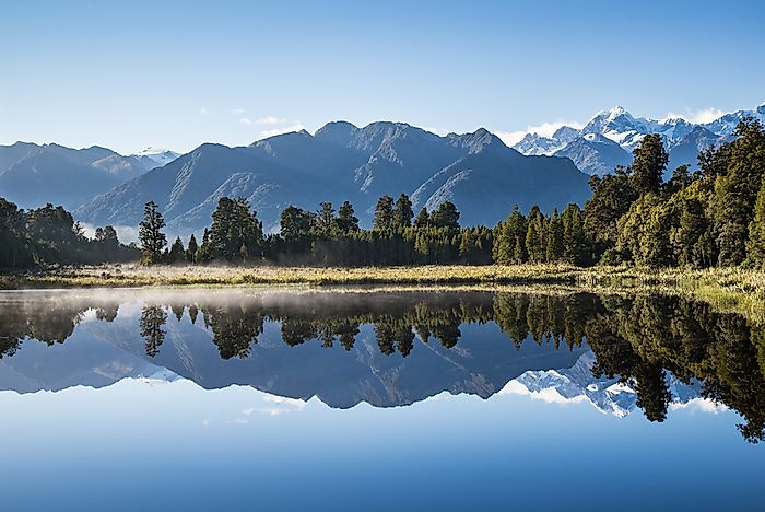 Fluvioglacial Landforms: What Is A Kettle? - WorldAtlas.com