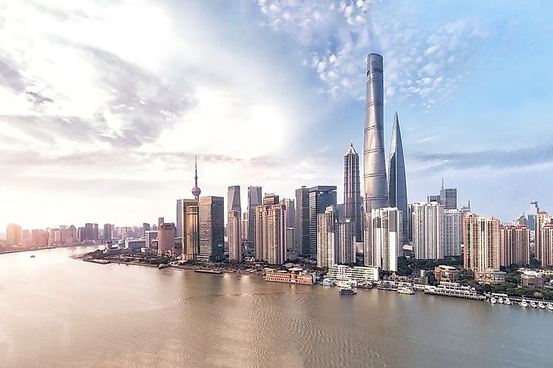 #2 Shanghai Tower – 682 meters / 2071 feet 