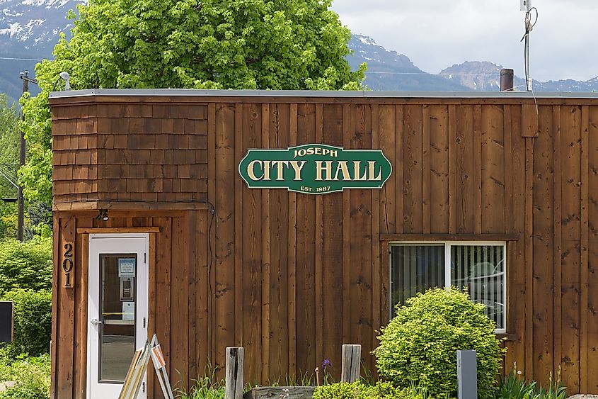 Joseph, Oregon. Editorial credit: Ian Dewar Photography / Shutterstock.com