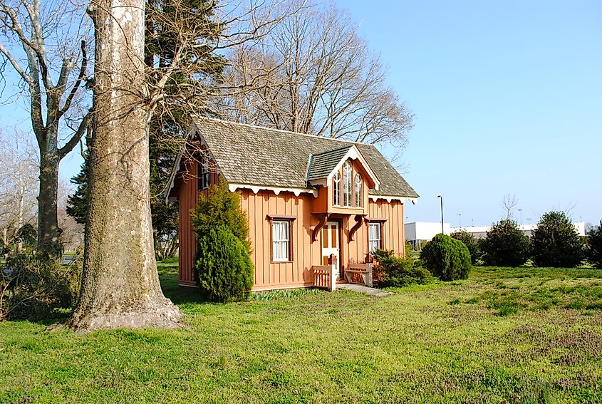 The historical Governor Ross Mansion in Seaford, Delaware. Image credit: Lee Cannon via Flickr.com.