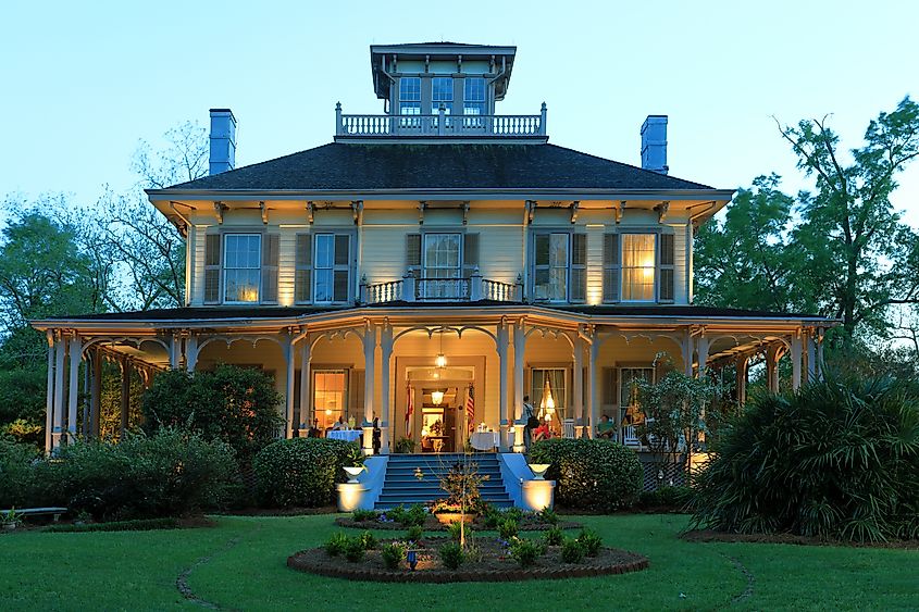 Fendall Hall in Eufaula, Alabama, at dusk