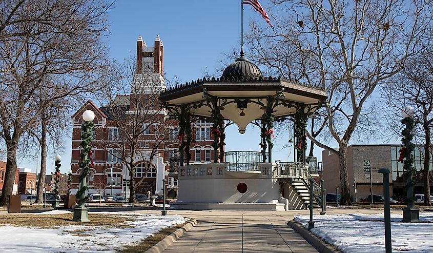 City Hall in Oskaloosa in winter