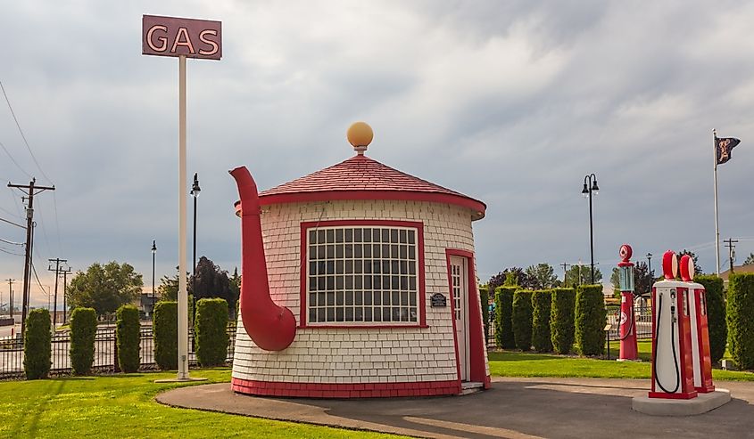 Bale Station Teapot Dome. 